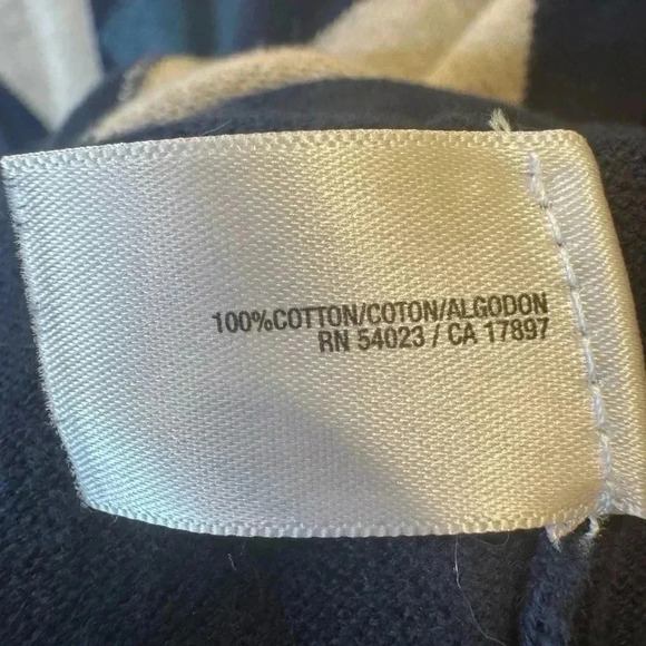 Old Navy’s men navy blue Argyle v-neck sweater size XLarge - Picture 7 of 7